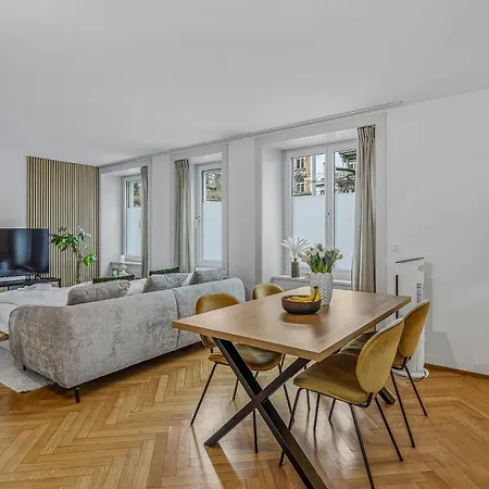 Appartement Im Stadtzentrum Gelegenes Mit Kingsize Bed *