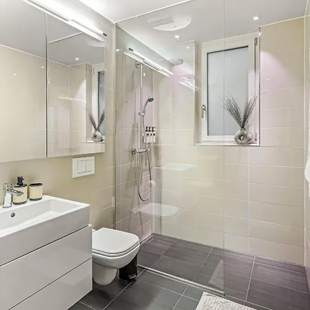 Im Stadtzentrum Gelegenes Mit Kingsize Bed Appartement
