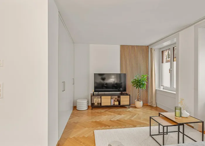 Im Stadtzentrum Gelegenes Mit Kingsize Bed